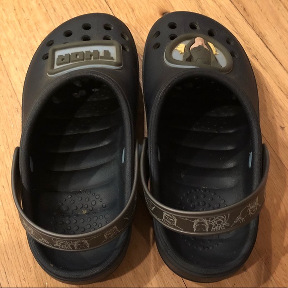 Thor Avengers clogs EUC Size 2 youth - Picture 2 of 4